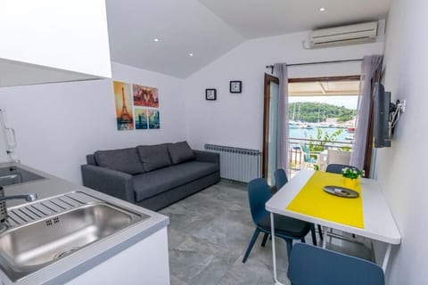 Apartments Sime - Unit 54730-61