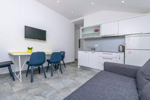 Apartments Sime - Unit 54730-61