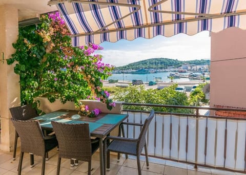 Apartments Sime - Unit 54732-61
