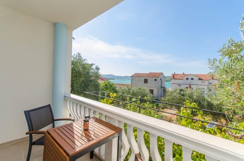 Apartments Rosanda - Unit 54779-61