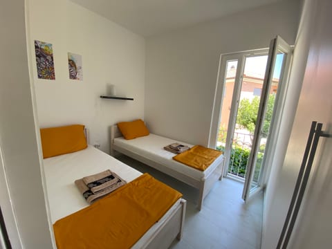 Apartments Danira - Unit 54789-61