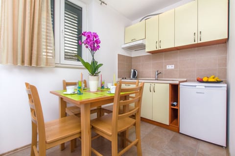 Apartments Mira - Unit 54832-61