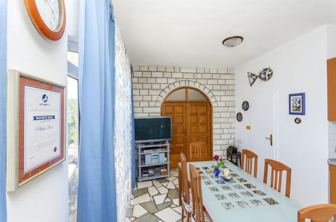 House Mladen - Unit 56067-61