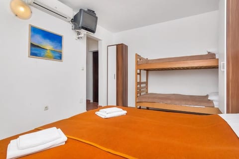 Apartments Igor - Unit 56093-61