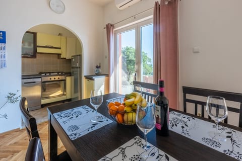 Apartments Anamarija - Unit 56119-61