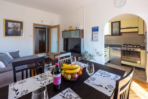 Apartments Anamarija - Unit 56119-61
