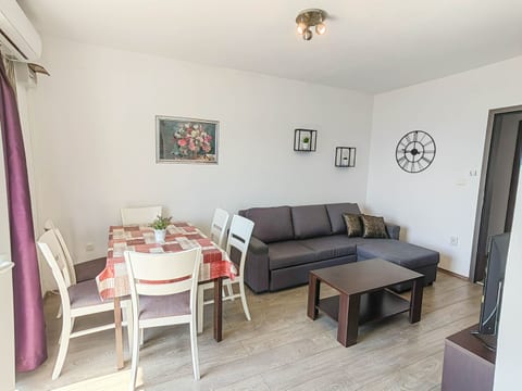 Apartments Anamarija - Unit 368618-12