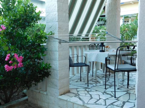 Apartments Mirjana - Unit 56260-61