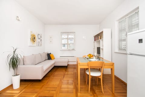 House Urban Bliss - Unit 57348-15