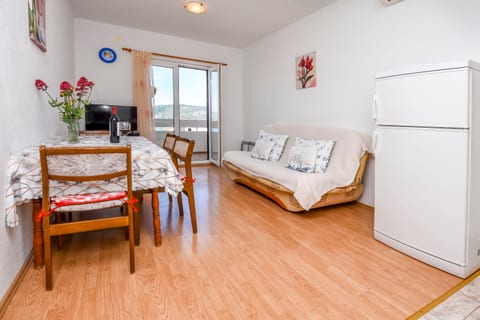 Apartments Mirta - Unit 56458-15