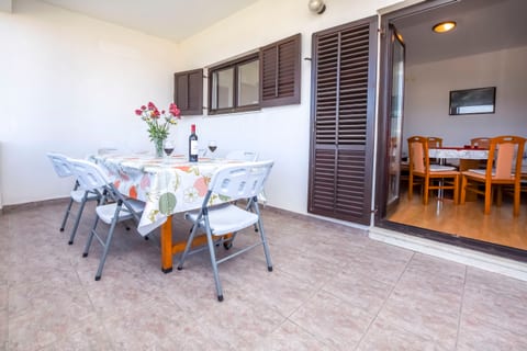 Apartments Mirta - Unit 56457-15