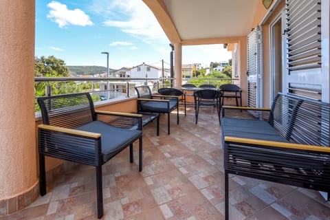Apartments Ema - Unit 56461-15