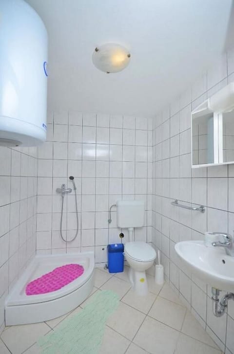 Apartments Mira - Unit 56475-15