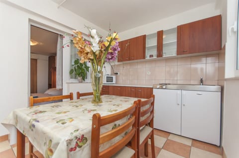 Apartment and Rooms Ivan - Unit 56560-15