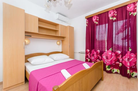 Apartment and Rooms Ivan - Unit 56558-15