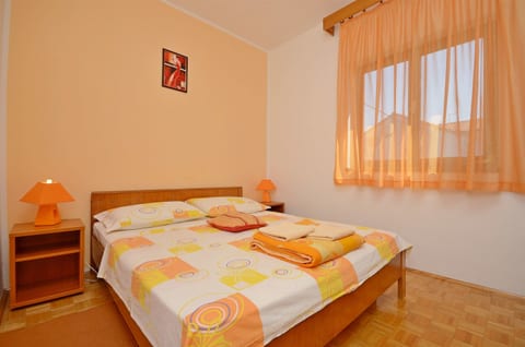 Apartment and Room Ivica - Unit 56652-15