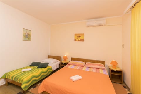 Apartment and Room Ivica - Unit 151618-15