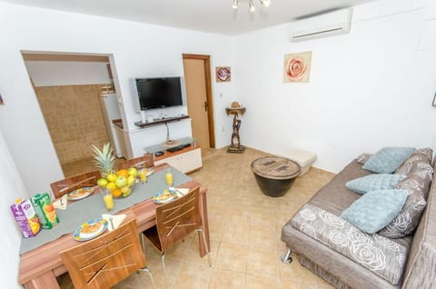 Apartments Otjana - Unit 56659-15