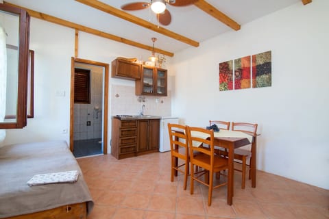 Apartments Luka - Unit 56713-15