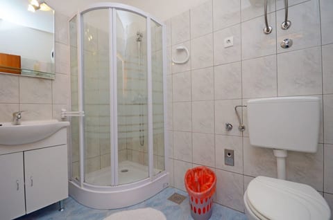 Apartments Luka - Unit 56715-15