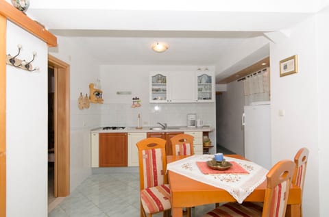 House Petric - Unit 56740-15
