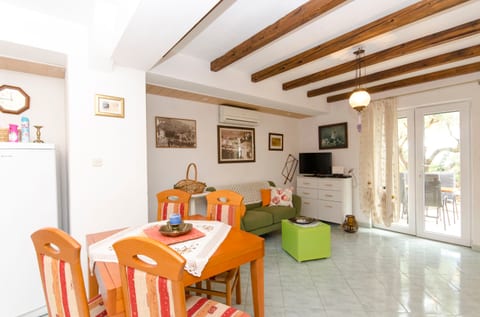 House Petric - Unit 56740-15