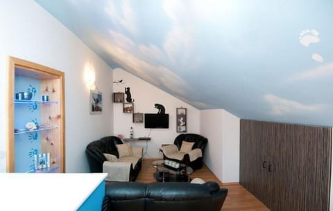 Apartment Sunset - Unit 56797-15