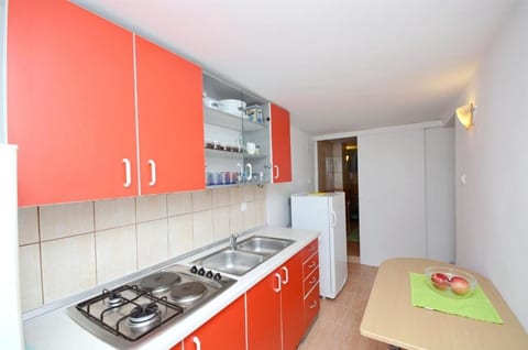 House Vatromir - Unit 56983-15
