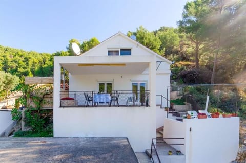 House Vatromir - Unit 56983-15