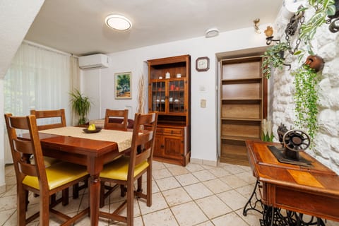 Apartment Josip - Unit 124640-15