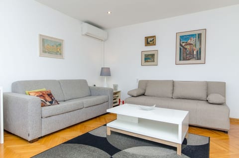 Apartment Sunny - Unit 57089-15