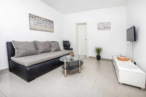 Apartments Maja - Unit 57095-15