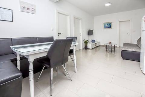 Apartments Maja - Unit 124613-15