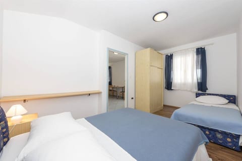 Apartments Marinko - Unit 57166-15