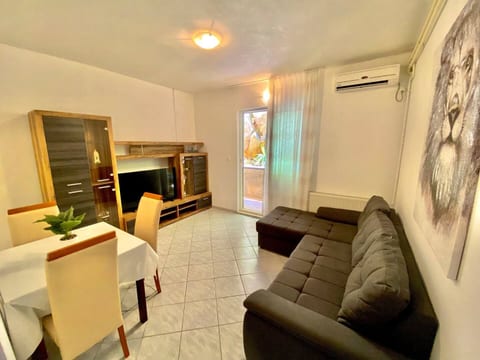 Apartment Marina - Unit 57251-15