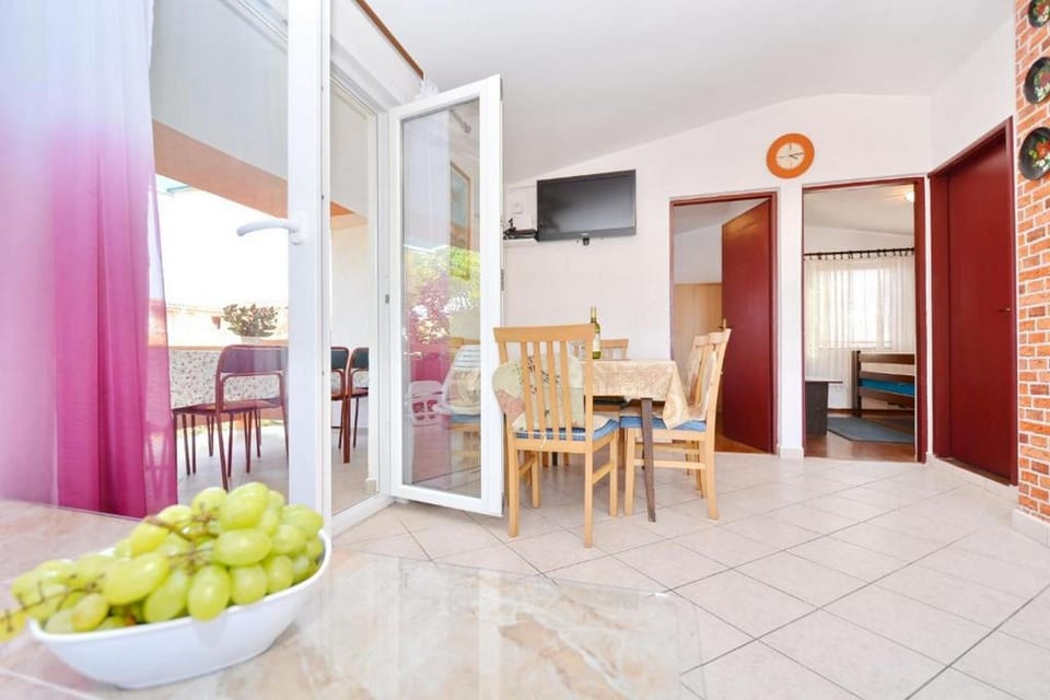 Apartment Velimir - Unit 57431-15 - Croatia