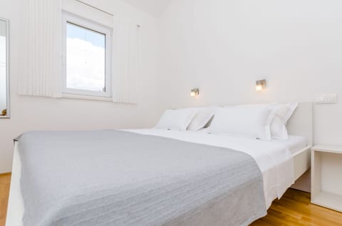 Apartments and Room Maestral - Unit 124441-15