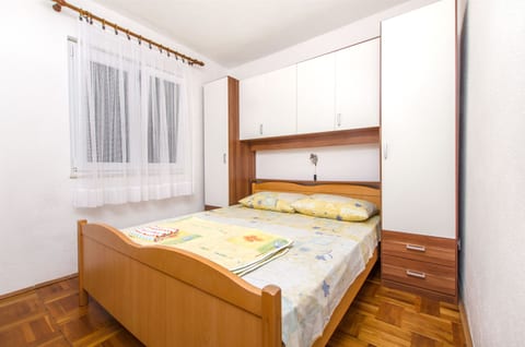 Apartment Vojka - Unit 124567-15