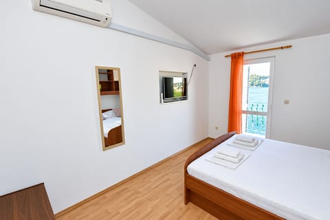 Apartment Smiljana - Unit 124636-15