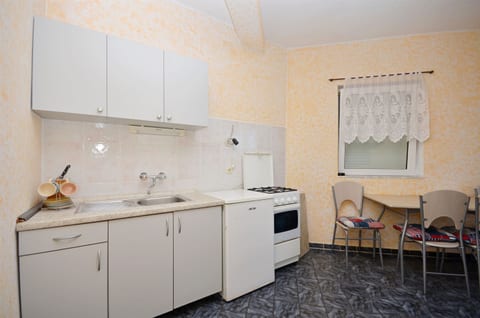 Apartment and Rooms Ivana - Unit 124738-15