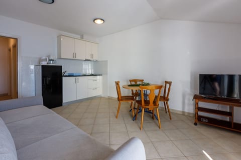 Apartment Goran - Unit 126504-15