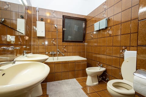 Apartment Suzy - Unit 126613-15