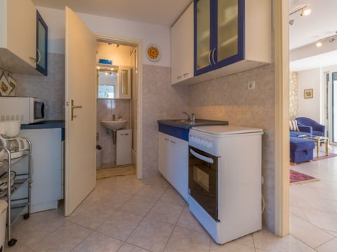 House Lipert - Unit 126680-15