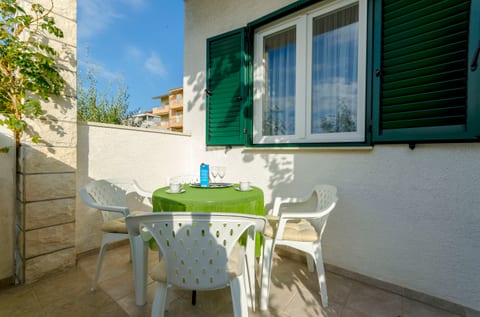 Apartments Mate - Unit 150504-15