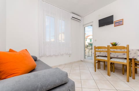 Apartments Mate - Unit 150506-15