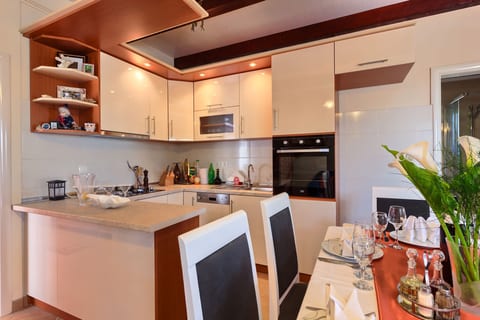 Villa Renata - Unit 150510-15