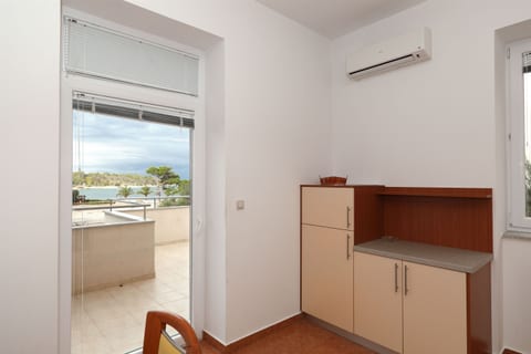 Apartments Karolina - Unit 150528-15