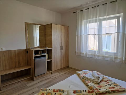 Apartment and Rooms Amenka - Unit 150531-15