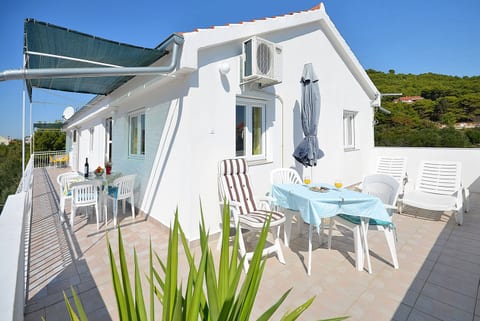 Apartments Mila Family with pool - Unit 150665-15