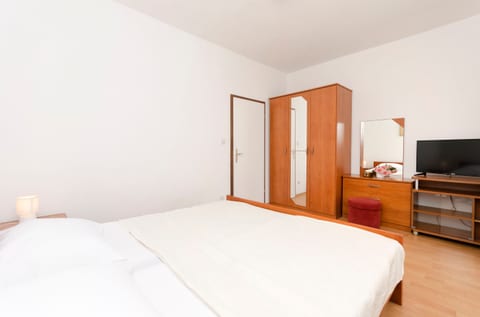 Apartment and Rooms Artina - Unit 150741-15